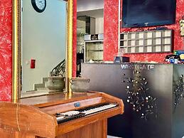 Guest House West Gate