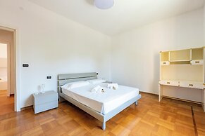 Chic flat with balcony