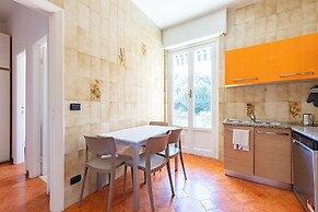 Chic flat with balcony