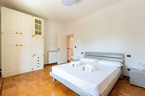 Chic flat with balcony