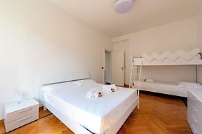 Chic flat with balcony