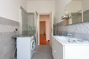 Chic flat with balcony