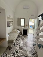 Giasemi Fira Studios