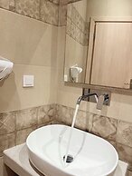 Giasemi Fira Studios