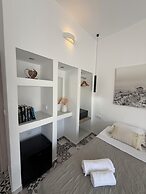 Giasemi Fira Studios