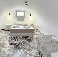 Giasemi Fira Studios