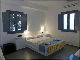 Aegean Studios Perissa