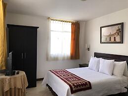 Hotel Makroz Colonial