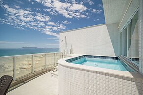 Cf04 Praia do Forte Cobertura frente mar