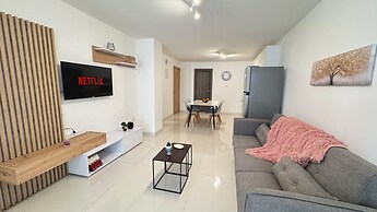 Majestic Beachfront Larnaka Finikoudes