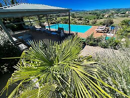 Apt 6 - Magical Grounds With Pool Jacuzzi Sleeps 4