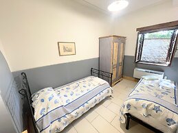 Apt 6 - Magical Grounds With Pool Jacuzzi Sleeps 4