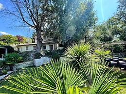 Apt 6 - Magical Grounds With Pool Jacuzzi Sleeps 4