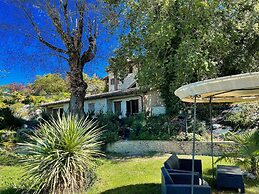 Apt 6 - Magical Grounds With Pool Jacuzzi Sleeps 4