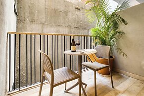 UTOPIC Platón by ULIV