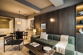 UTOPIC Platón by ULIV