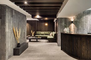 UTOPIC Platón by ULIV