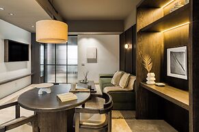 UTOPIC Platón by ULIV