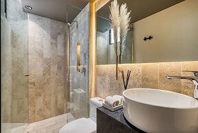 UTOPIC Platón by ULIV