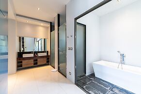 Phuket Moonlit Bay Seaview Resort&Spa