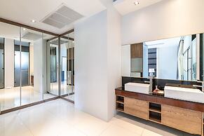 Phuket Moonlit Bay Seaview Resort&Spa