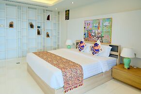 Phuket Moonlit Bay Seaview Resort&Spa
