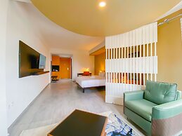 Manou Hotel