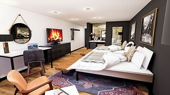 Gravity Haus Big Sky