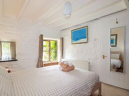 Hollies Cottage
