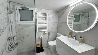 Luxury 2 Bedroom Apartment City Center