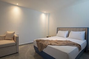 Acropol Golden Suites