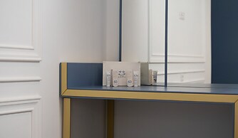 Acropol Golden Suites