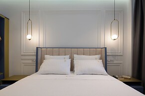 Acropol Golden Suites