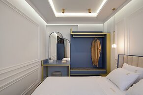 Acropol Golden Suites