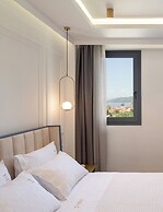 Acropol Golden Suites