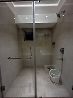 The Paradise Hotel - Luxury Stay