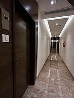 The Paradise Hotel - Luxury Stay