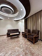 The Paradise Hotel - Luxury Stay