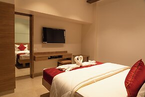 The Paradise Hotel - Luxury Stay