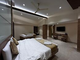 The Paradise Hotel - Luxury Stay