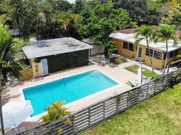 Miami Pool Oasis in El Portal