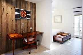 Miami Pool Oasis in El Portal