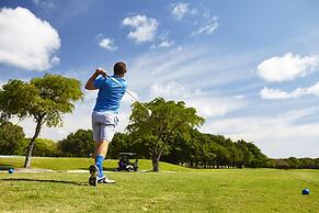 Miami Pool Oasis in El Portal