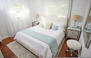 Miami Pool Oasis in El Portal