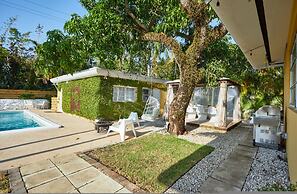 Miami Pool Oasis in El Portal