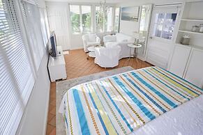 Miami Pool Cottage in El Portal