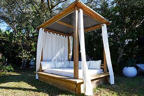 Miami Pool Cottage in El Portal