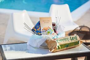 Miami Pool Cottage in El Portal