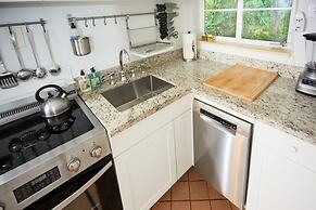 Miami Pool Cottage in El Portal