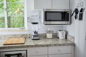 Miami Pool Cottage in El Portal